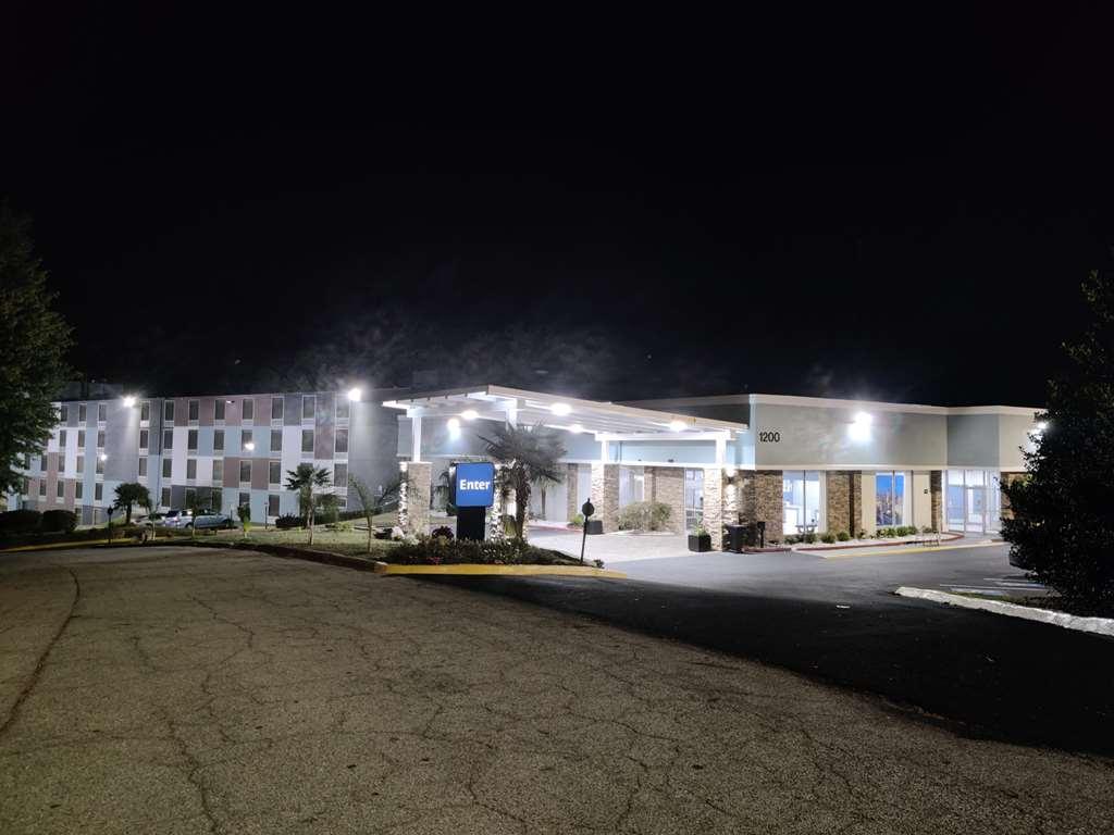 Best Western Atlanta Cumberland Galleria Hotel Smyrna Exterior foto