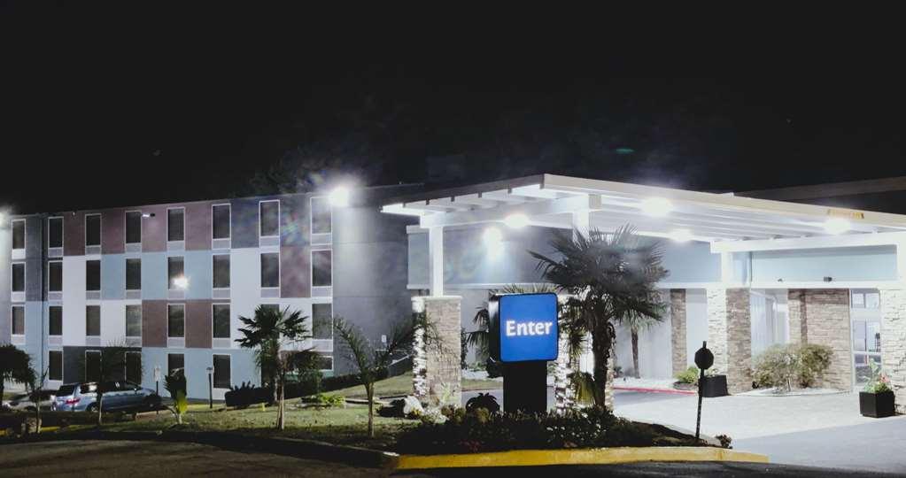 Best Western Atlanta Cumberland Galleria Hotel Smyrna Exterior foto